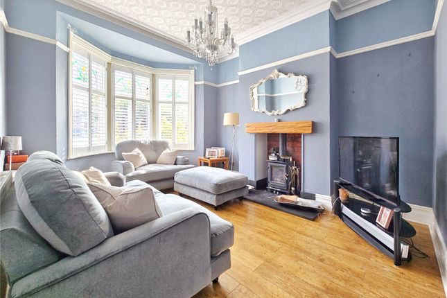 14, Whitecroft Avenue, Rossendale photo 2