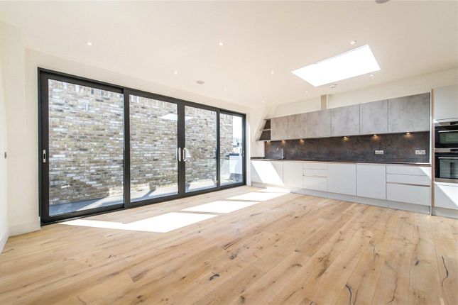 Flat 7, Prestige House, 4, Bellingham Road, London photo 3