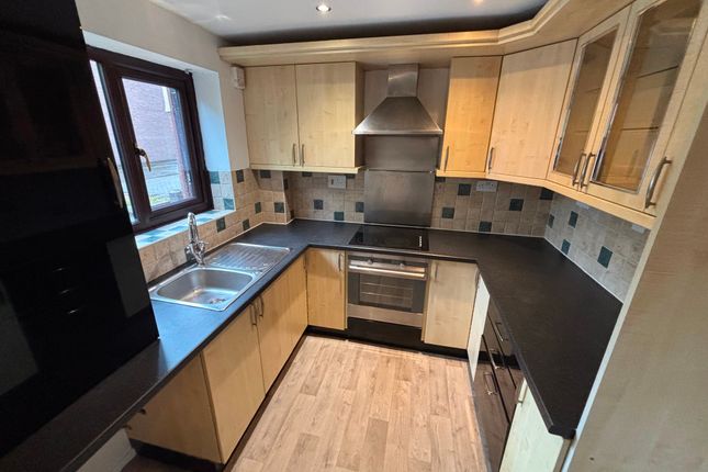26 Forge Close, Newport photo 3