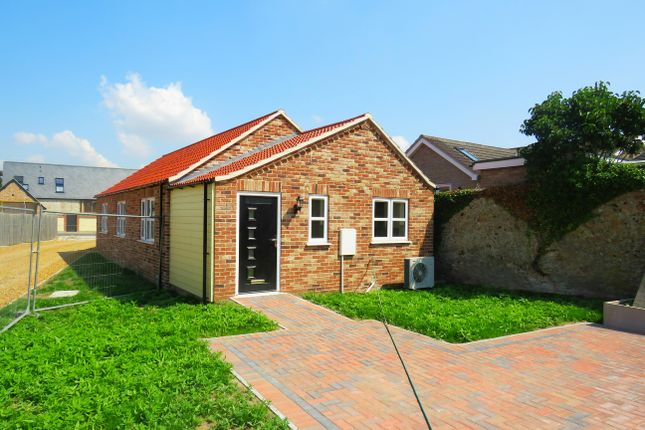 Thumbnail Detached bungalow to rent in Barkers Drive, Feltwell, Thetford