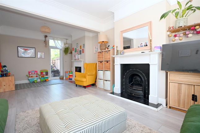 11, Desmond Road, Eastbourne photo 4