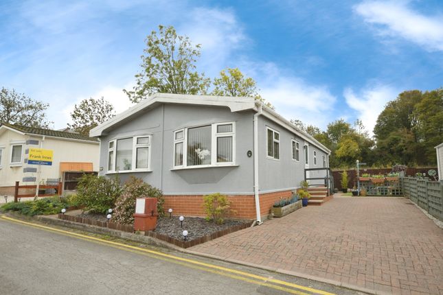 2-bed bungalow on 38, Sunningdale Park, Chesterfield, £100,000