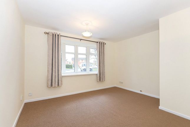 7, Crowland Avenue, Staffordshire photo 3