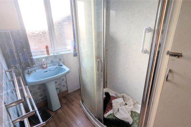 3, Green Bank Drive, Burnley photo 2
