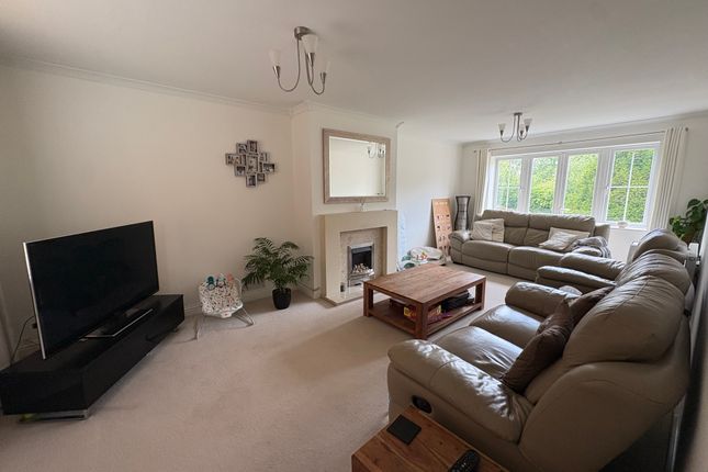 20, Ponsonby Drive, Peterborough photo 2