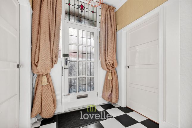 9 Park Avenue, Grimsby photo 2