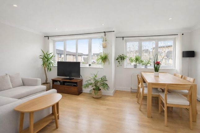 Flat E, Nuland Court, 50-52, Drayton Road, Borehamwood photo 4