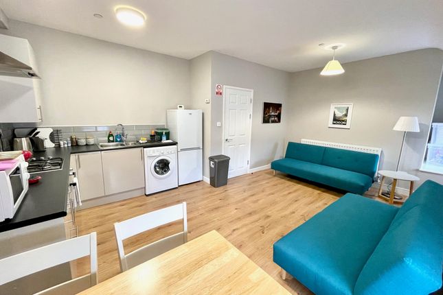 Thumbnail Flat to rent in Beauchamp Street, Cardiff