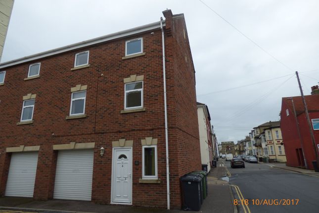 Thumbnail Town house to rent in Sultan Place, St Peters Road, Great Yarmouth