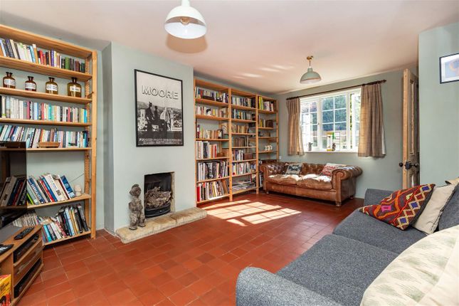 2, Hilltop Cottages, Theydon Mount photo 2