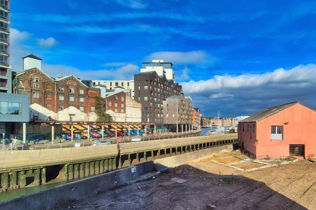 Dock Street, Ipswich photo 4