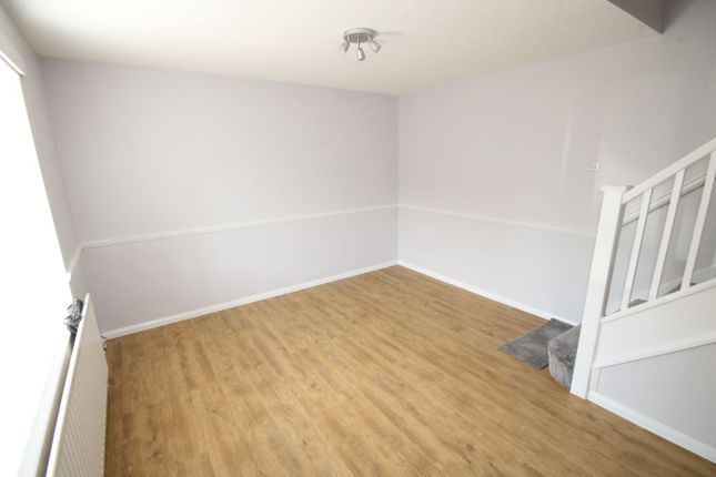 60, Senwick Drive, WELLINGBOROUGH photo 4