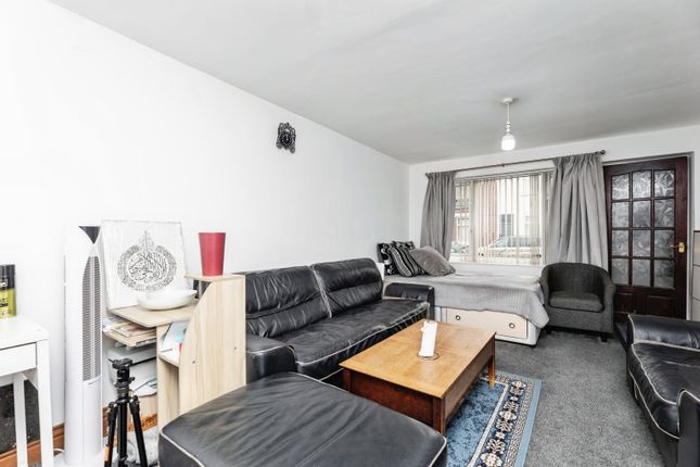 3, Hudswell Street, Wakefield photo 4