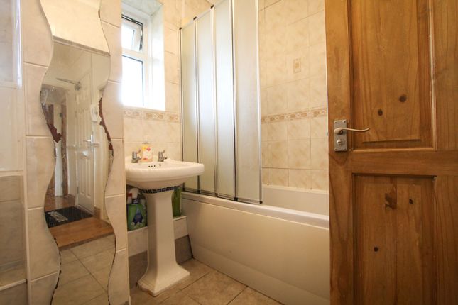 61, Corran Way, South Ockendon photo 5