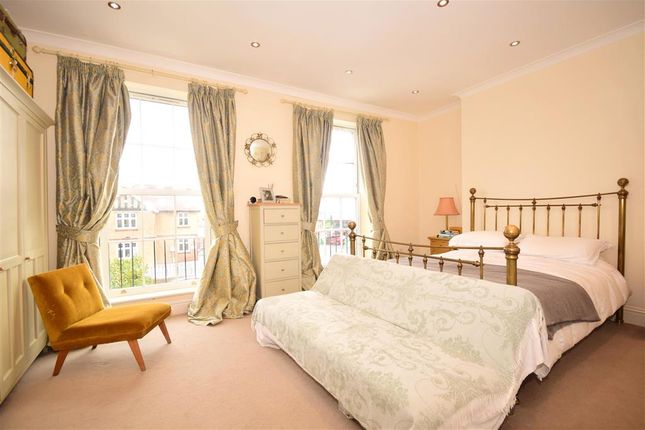 Thumbnail Town House For Sale In London Road Deal Kent Thumbnail Town House For Sale In London Road Deal Kent