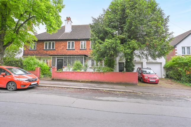 Thumbnail Detached house for sale in Hill Road, Carshalton