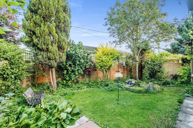 Mobile/park home for sale in The Avenue, Shillingford Hill, Wallingford