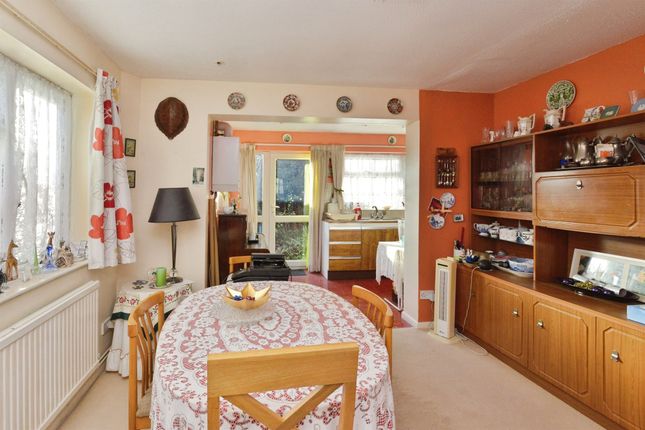 2, High View, Milton Keynes photo 4