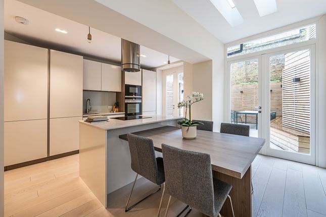 Flat 1b, 33, Cornwall Mansions, Kensington Court, London photo 4
