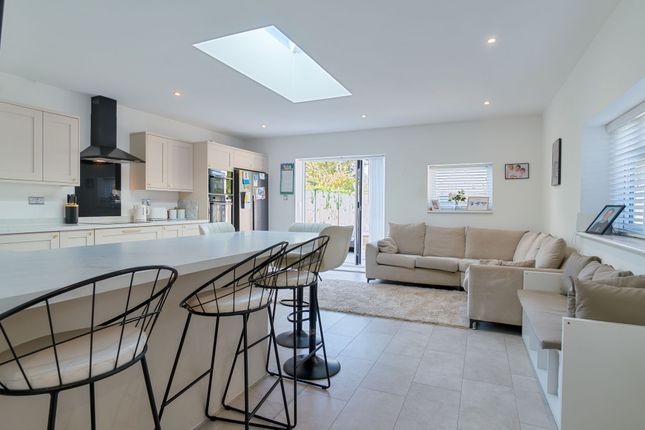 53 Russell Drive, Whitstable photo 3