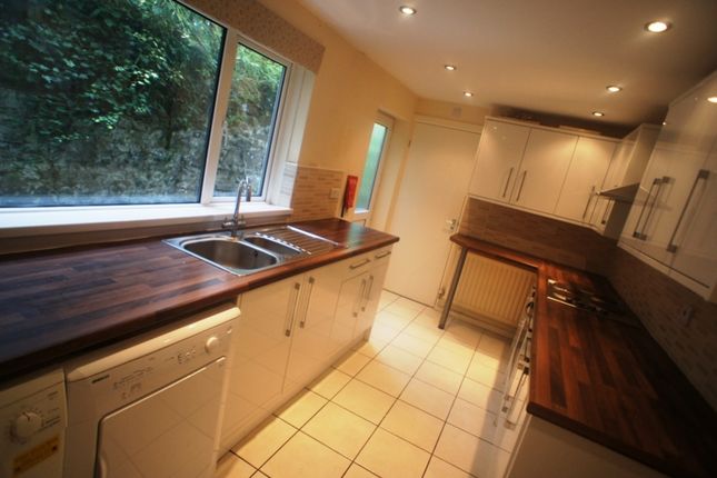 4-bed terraced on 16, Bruce Street, Cardiff, £2,080/mo