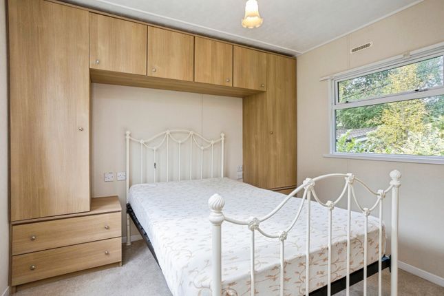 4, Tomtit Crescent, Turners Hill photo 2