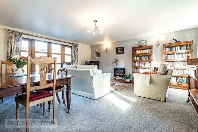4, Millwright Close, Huddersfield photo 4
