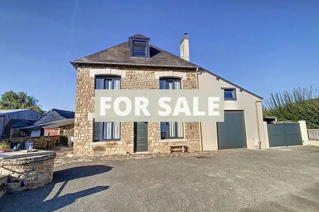 Detached house for sale in Isigny-Le-Buat, Basse-Normandie, 50540, France