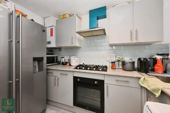 78 Manton Road, Enfield photo 4