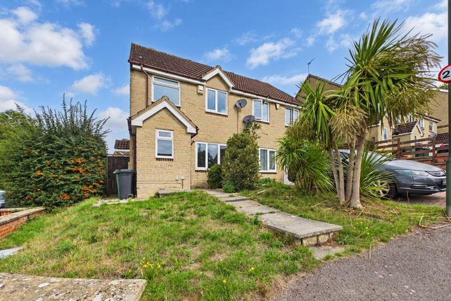 3-bed house on 31, Swifts Hill View, Stroud, £290,000