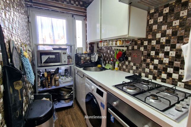 13 Hastings Close, Barnet photo 3