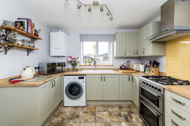 94 Oxford Crescent, Didcot photo 4