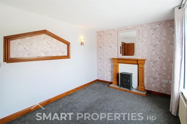 21, Market Street, Milnsbridge photo 3