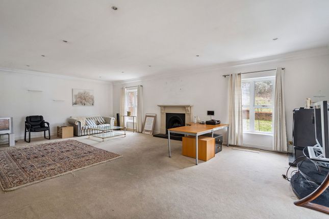 3, Goosefields, Rickmansworth photo 2