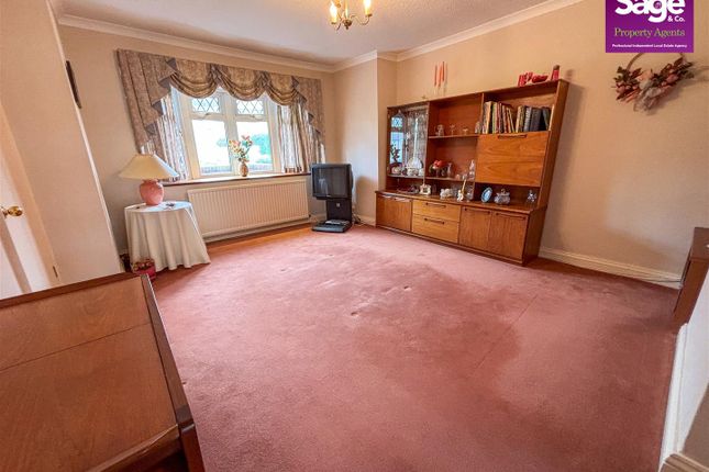 5, Presteigne Walk, Cwmbran photo 4