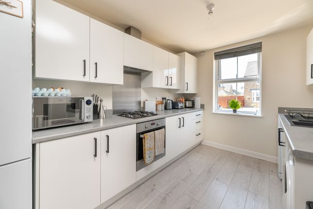 11, Moat Hill Close, Cullingworth photo 4