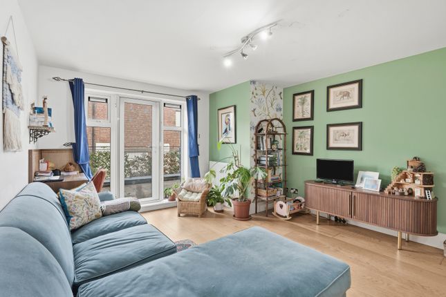 37 Stevens House, Jerome Place, Kingston Upon Thames photo 2