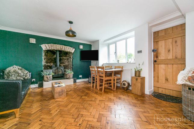 1 Pendyffryn Cottage, Glanwydden Road, Llandudno Junction photo 2