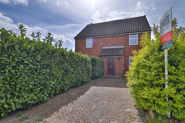 Detached house to rent in Ann Beaumont Way, Hadleigh, Ipswich