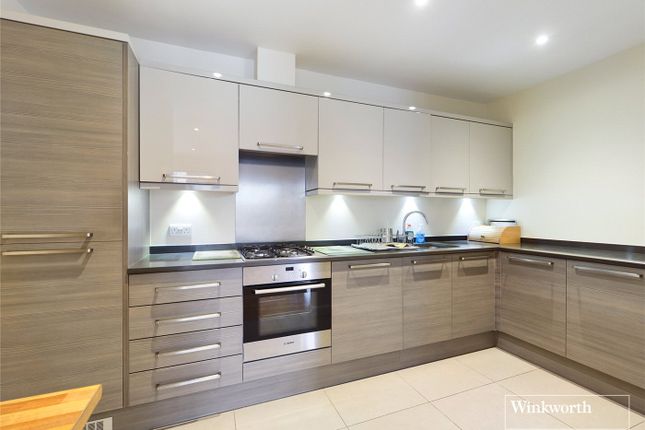 Flat 14,, Palm Court, Kingsbury photo 3