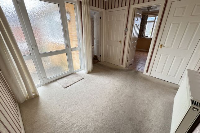2, Layard Drive, Wimborne photo 2