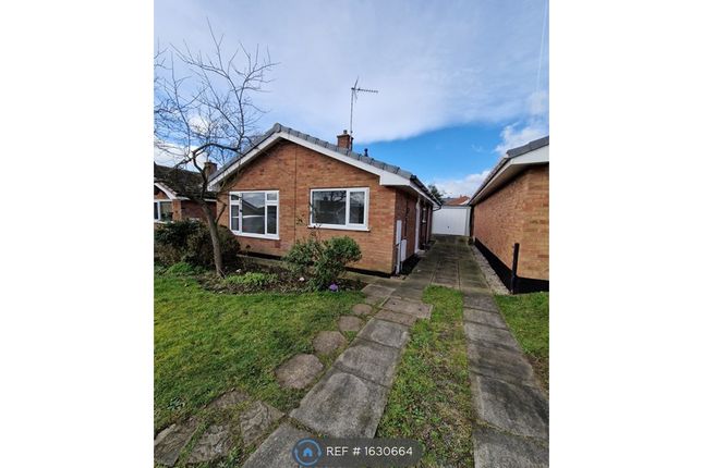 Thumbnail Bungalow to rent in The Hawthorns, Walesby, Newark