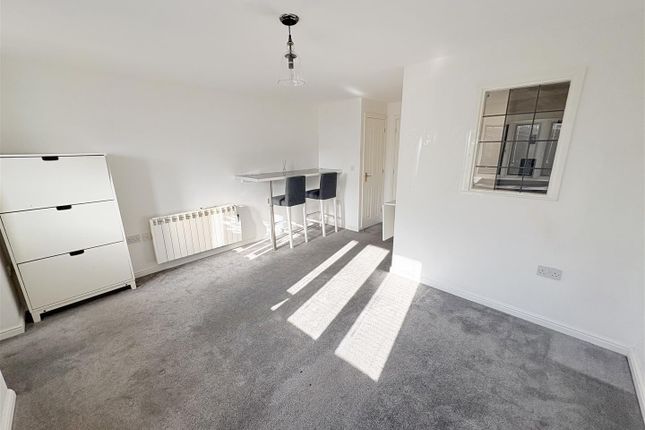 55, Chadwick Way, Southampton photo 4