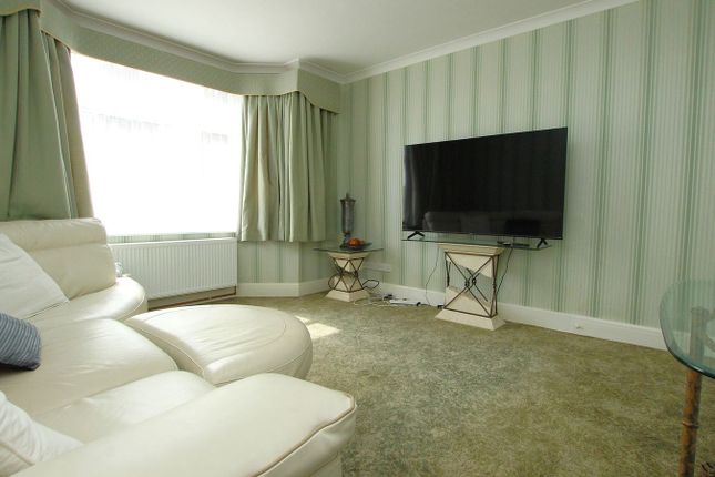 9, Gorsehill Road, Poole photo 4