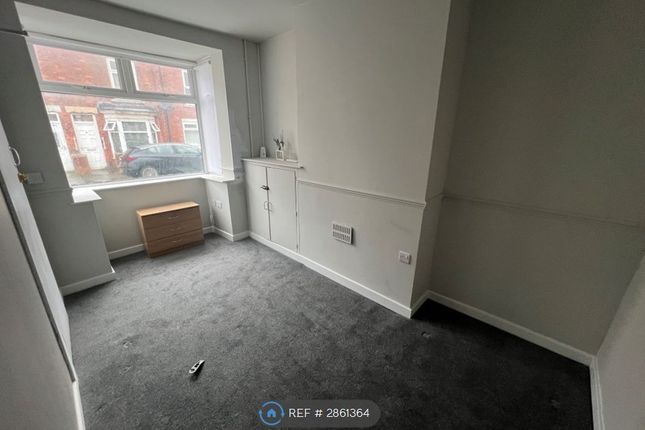 Clinton St, Worksop photo 5