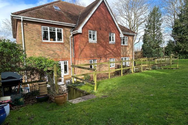 Flat for sale in Hobbs End, Henley-On-Thames, Oxfordshire
