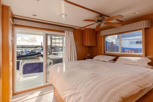 Houseboat for sale in The Duver, St. Helens, Ryde