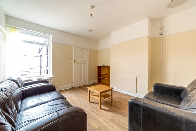 3 Bed Flat To Rent In Valley View Jesmond Newcastle Upon
