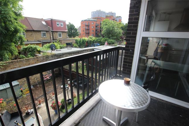 Room 4, 15 Scoulding Hse,, Mellish Street, London photo 5