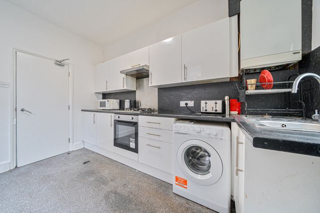 East First Floor Front Room, 1A, Marischal Road, London photo 4